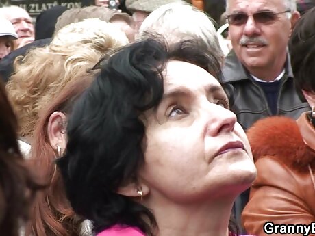 نعم ماما سميكة سكس للكبار فقط