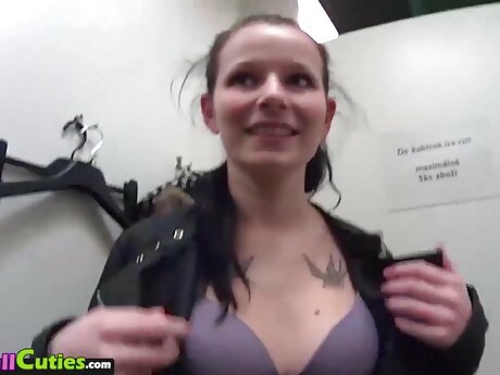 نعم كل هذا يذهب سكس افلام للكبار فقط داخل