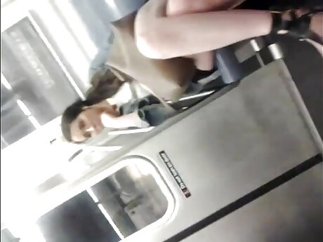 شابة شقراء افلام سكس اجنبى للكبار فقط ركوب ناضجة الديك